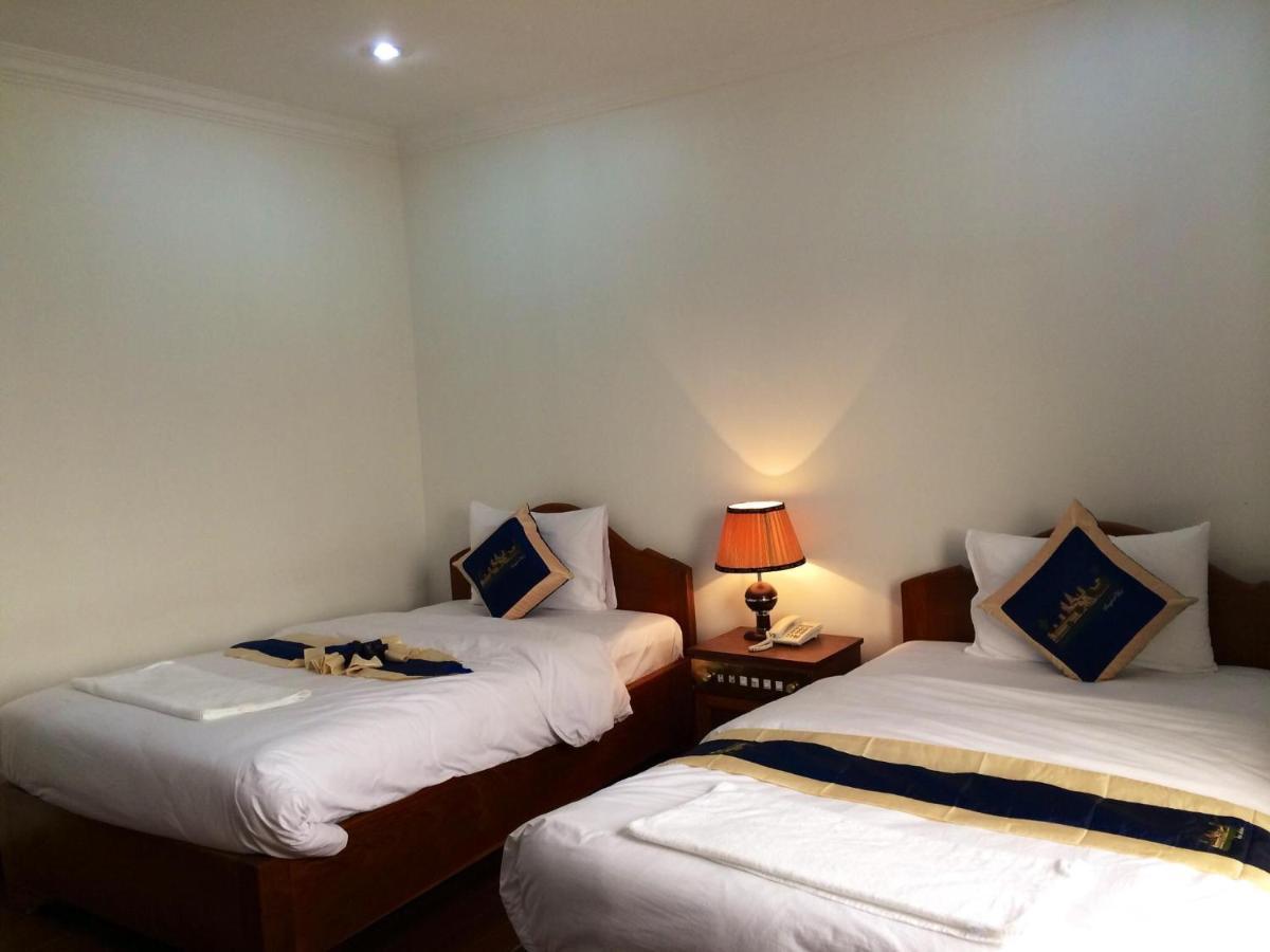 Emerald Bb Battambang Hotel Extérieur photo