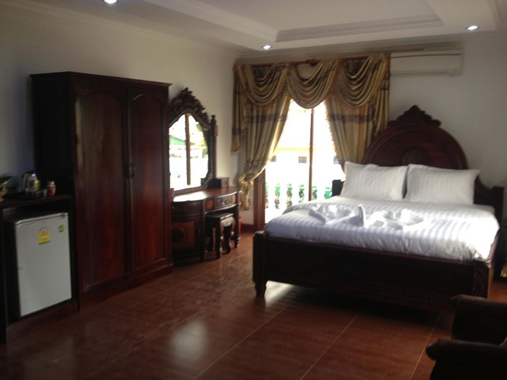 Emerald Bb Battambang Hotel Extérieur photo