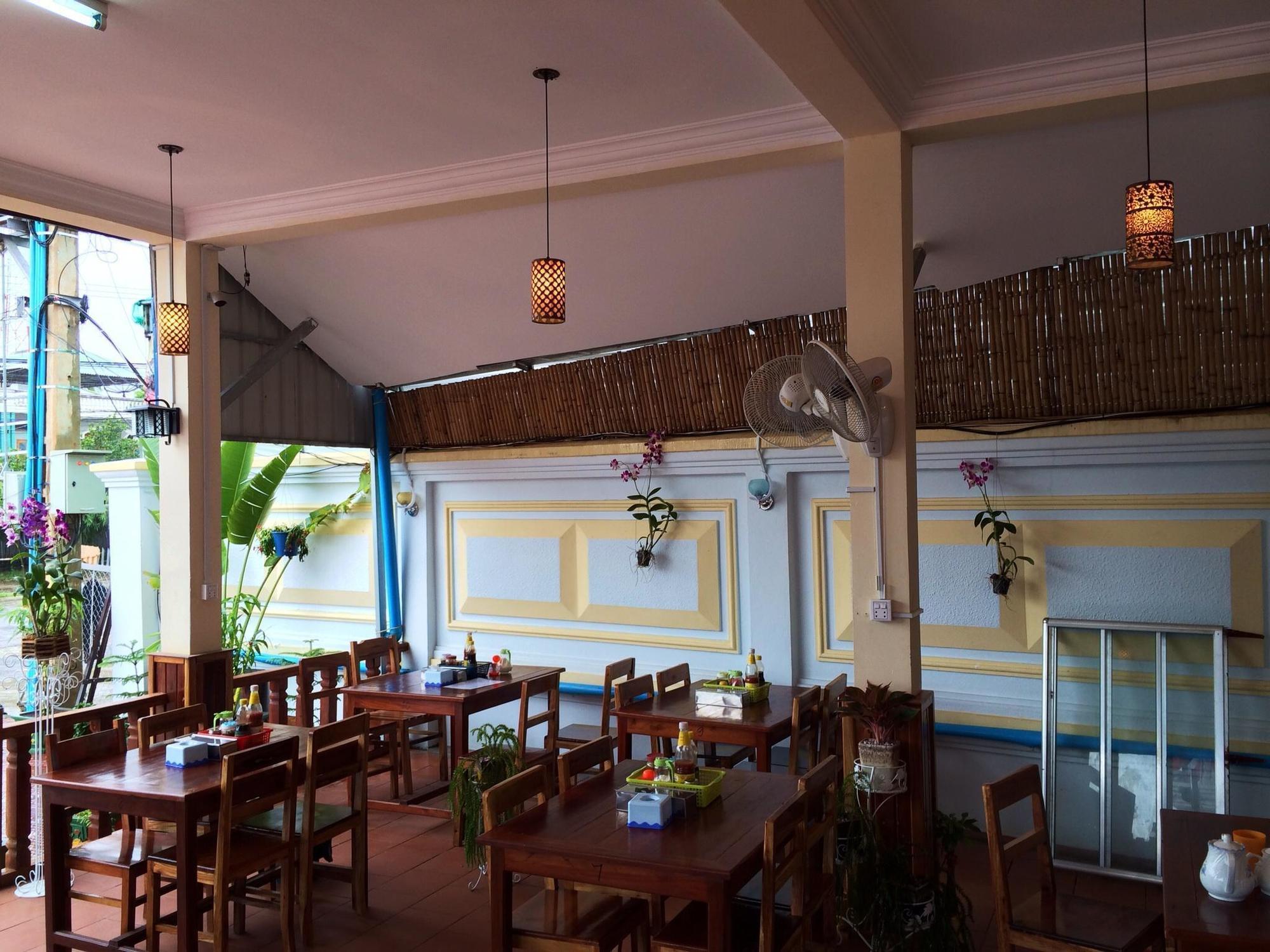 Emerald Bb Battambang Hotel Extérieur photo